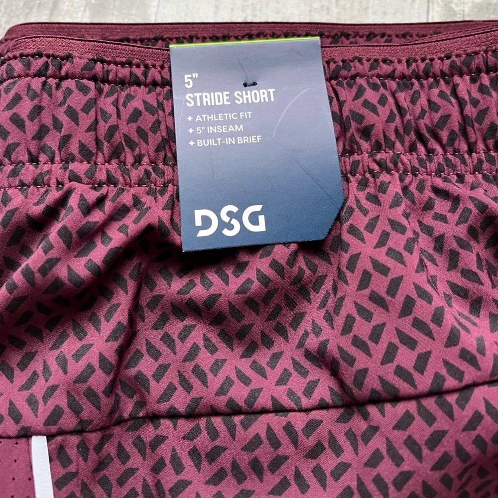 NWT DSG Mens 5” Stride Run Short